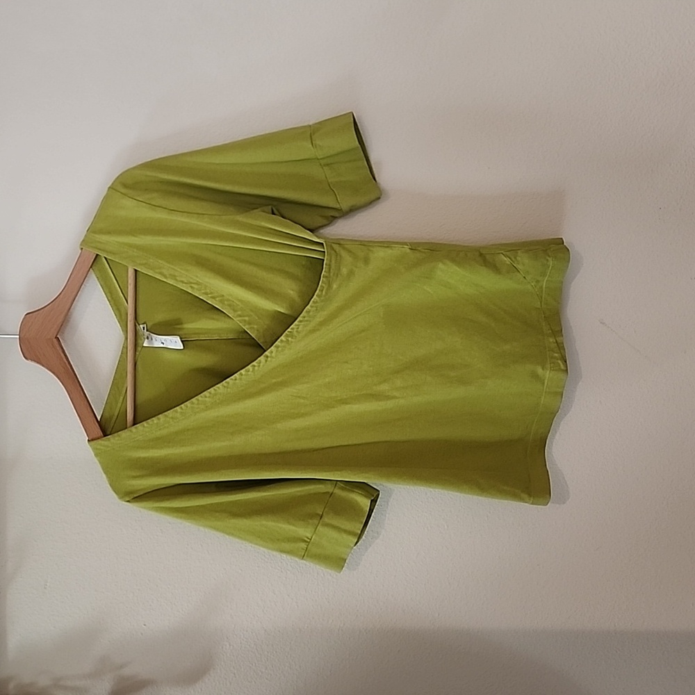 Women's Flutter short sleeve blouse - size medium